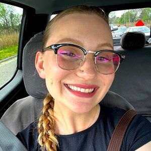 Meet your Posher, Skylar